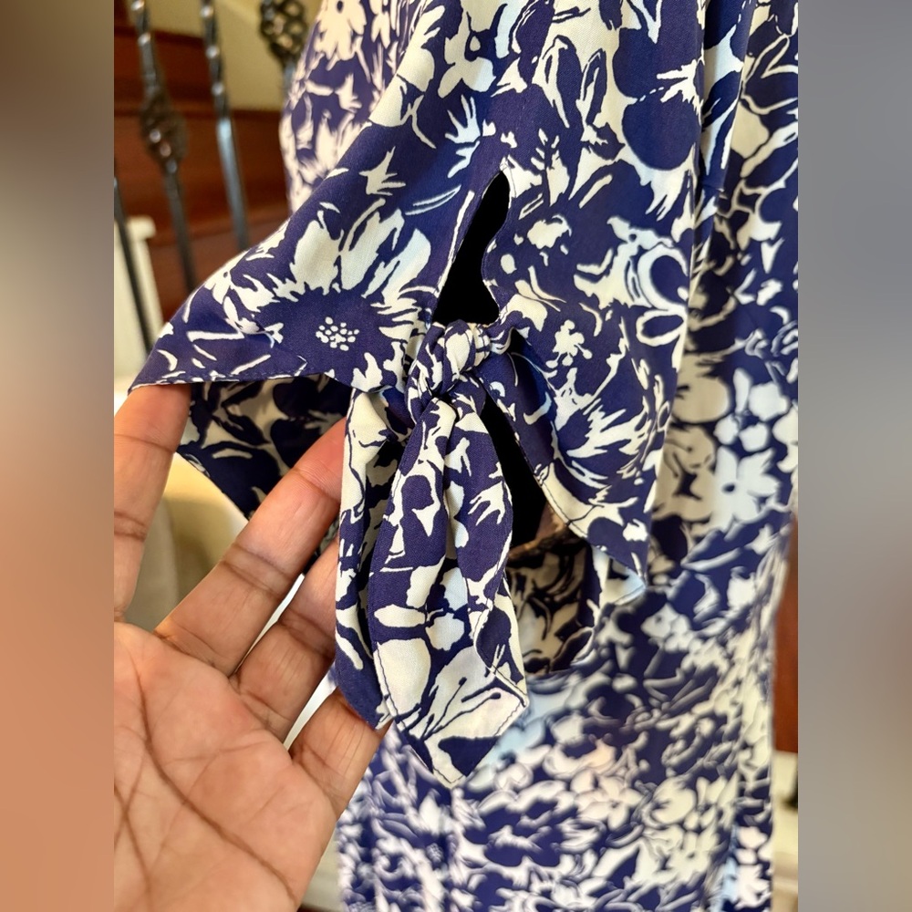 UNTUCKit Blue and White Floral Midi Dress - Picture 7 of 15